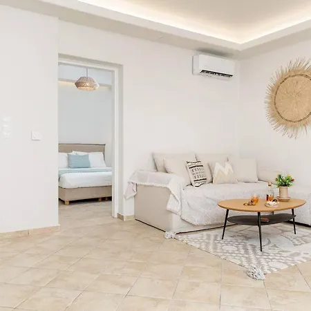 5 Star 3bdr, 2bth, Roofdeck, Naxos Town Holiday home Naxos City