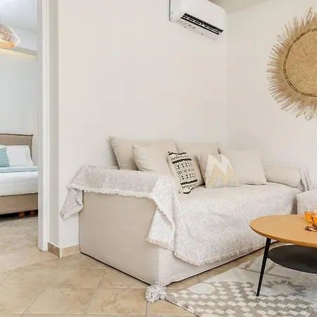 5 Star 3bdr, 2bth, Roofdeck, Naxos Town Holiday home Naxos City