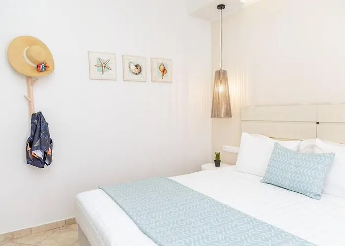 Holiday home 5 Star 3bdr, 2bth, Roofdeck, Naxos Town Naxos City