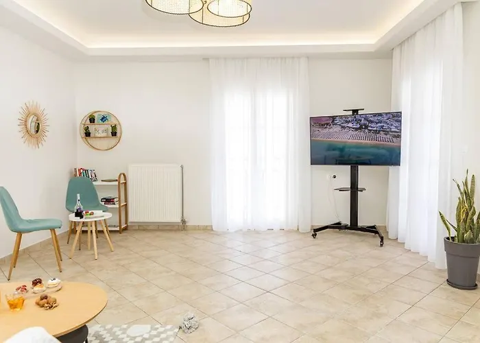 Holiday home 5 Star 3bdr, 2bth, Roofdeck, Naxos Town Naxos City