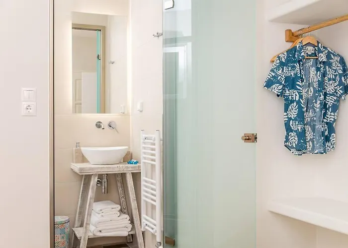 5 Star 3bdr, 2bth, Roofdeck, Naxos Town Holiday home *